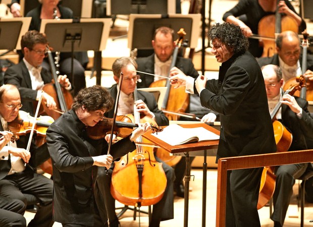 Guerrero Hadelich and The Cleveland Orchestra at the Arsht Center 03-04-11 photo by Roger Mastroianni CLO030411_728