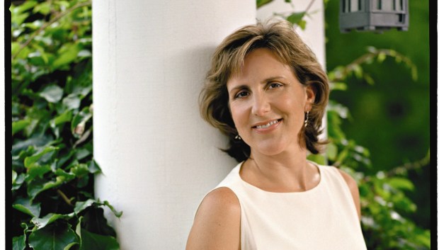 Dawn_Upshaw_-_Horizontal_Photo