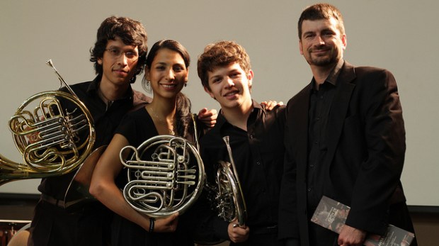 8189062284_ee4b97ed90_z