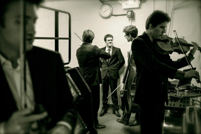 Benjamin Grosvenor y el Cuarteto Escher - foto Peter McGrath