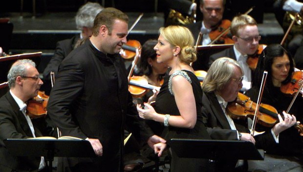 10365791_768448829854064_324734567185538634_n