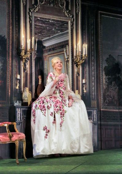 ooa_ReTUx1v31qKXc3MtnFQvRvklhnKmor_EtzIgFtc