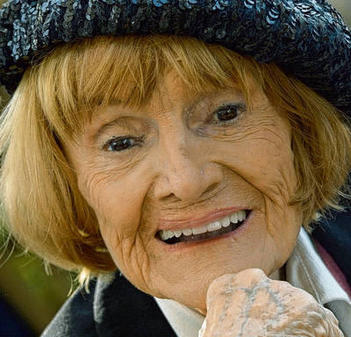 Botschafterin-und-Nachtigall_pdaArticleWide