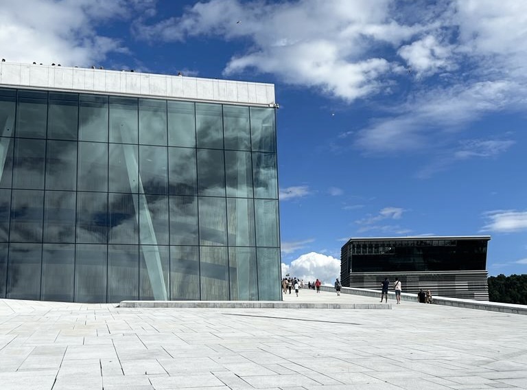 2076e848-5e03-48f6-8a2d-437967f94ff0