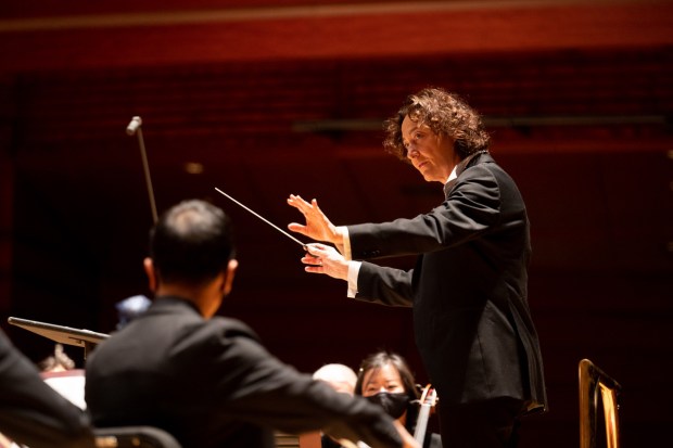 Philadelphia Orchestra - Nathalie Stutzmann, conductor - Photo by Margo Reed