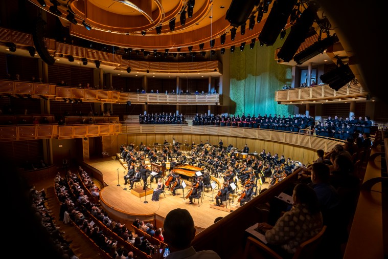 2023_01_14 New World Symphony and Seraphic Fire Carmina Burana at Arsht Center by Alex Markow--2