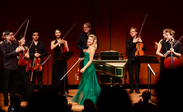 Mutter - Juan Diego Castillo 1