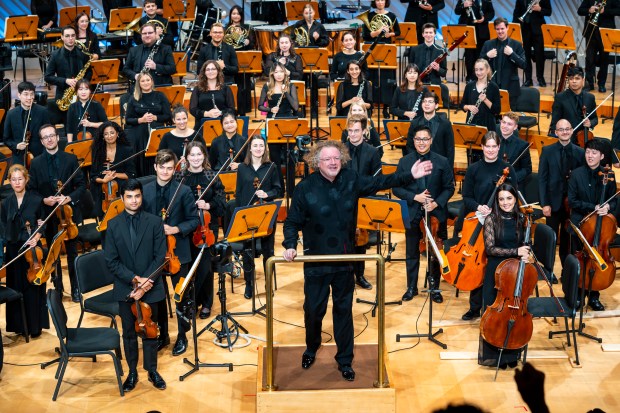 2023_10_14 Wall Cast by Alex Markow-06987